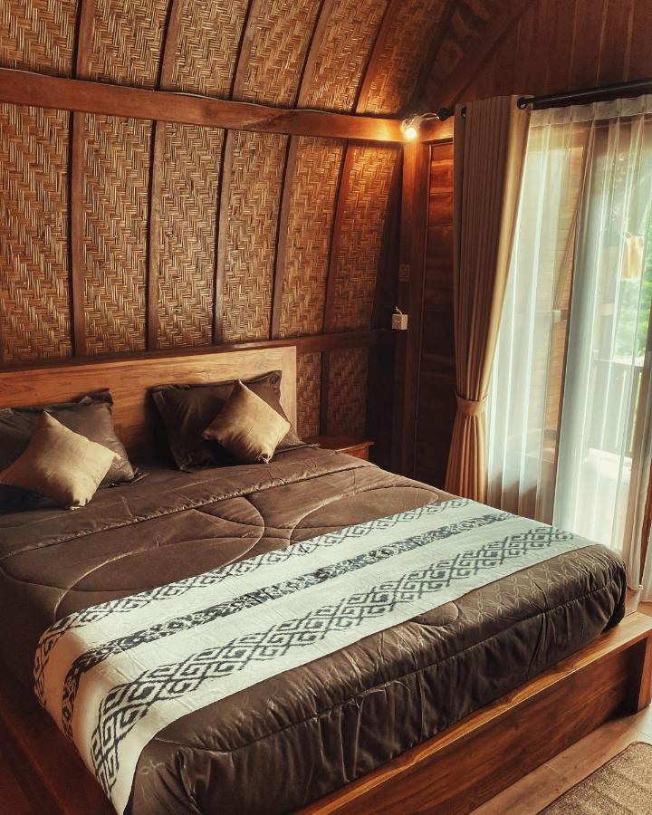 Besakih Homestay & Villa Экстерьер фото