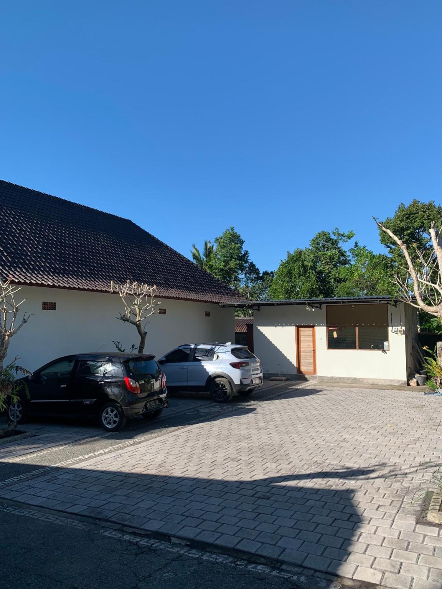 Besakih Homestay & Villa Экстерьер фото